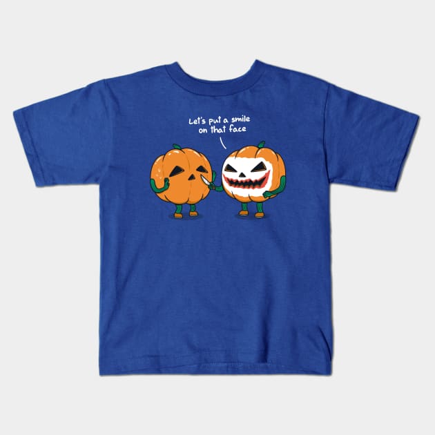 Smiley pumpkin Kids T-Shirt by Eilex Design